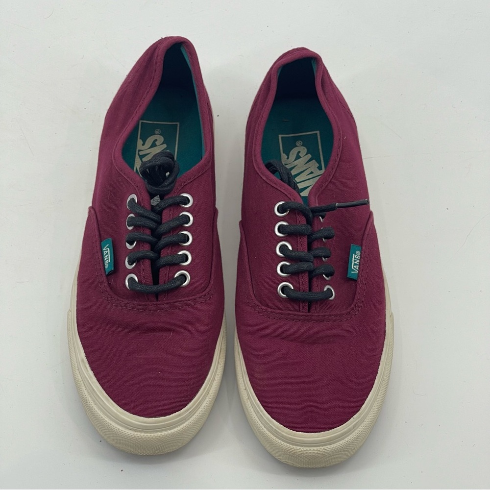 VANS WOMENS SNEAKERS SIZE 7, MAROON, VERY GOOD CONDITION. PREOWNED